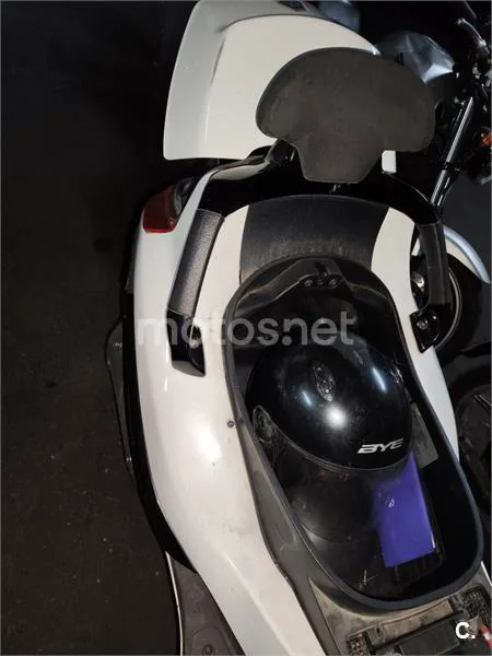 Piaggio X EVO 125 – Vista 5