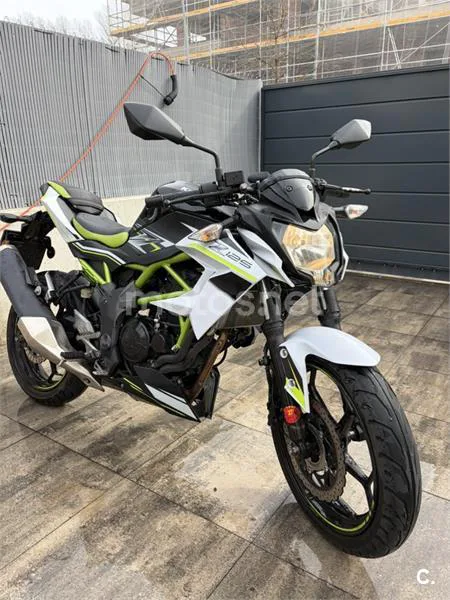 Kawasaki Z 125 – Vista 2