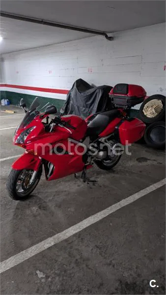 Honda VFR 800 FI – Vista 3