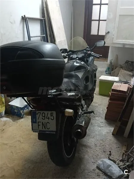 Suzuki GSX 750 F 1400 € 2007 Sevilla - 1