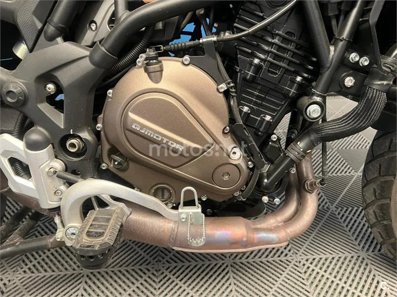 QJ Motor SRT 700 X – Vista 5