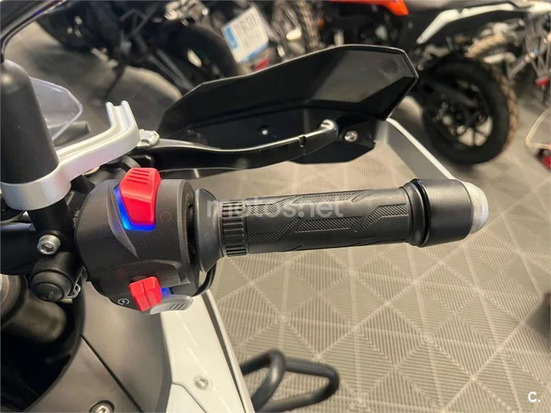 QJ Motor SRT 700 X – Vista 9