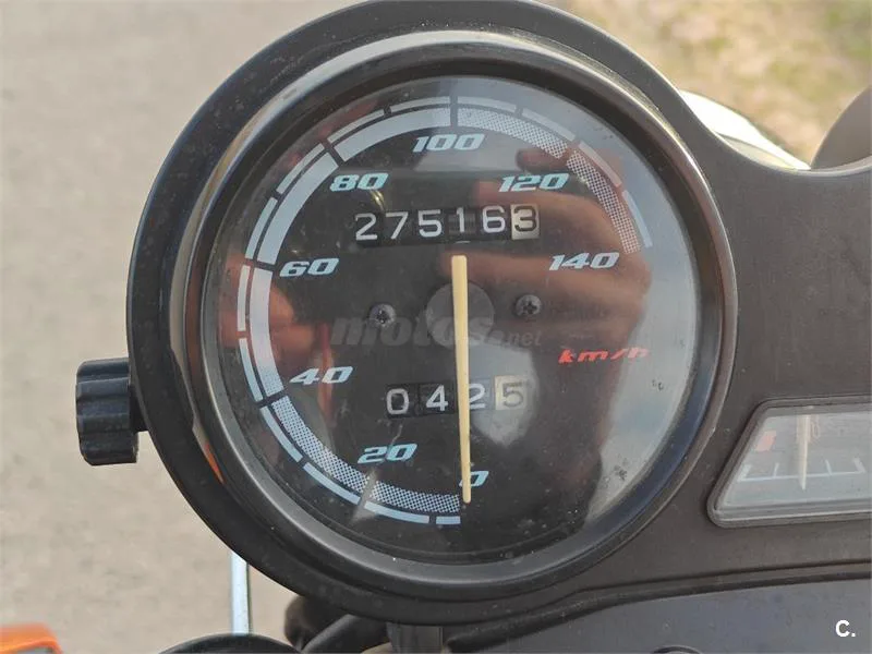 Yamaha YBR 125 – Vista 6