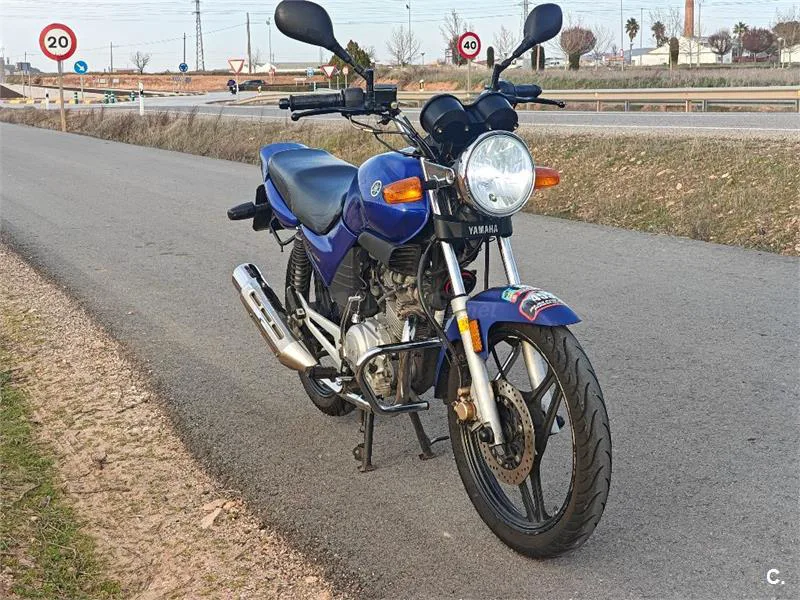 Yamaha YBR 125 – Vista 9