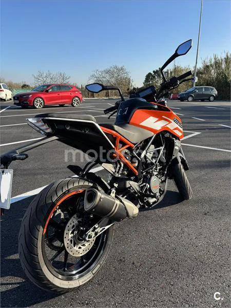 KTM 125 – Vista 3