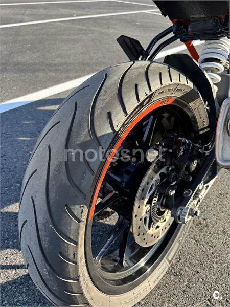 KTM 125 – Vista 4