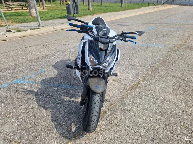 Kawasaki Z 800e – Vista 2