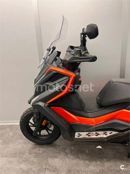 Kymco DTX 360 – Vista 4