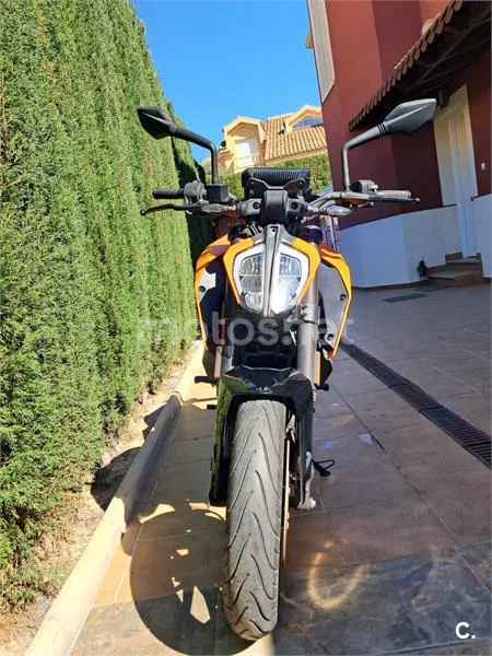 KTM 125 – Vista 2