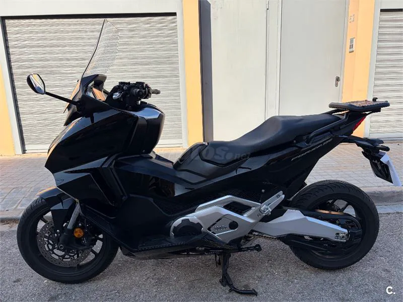 Honda Forza 750 – Vista 2
