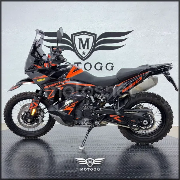 KTM 890 – Vista 5