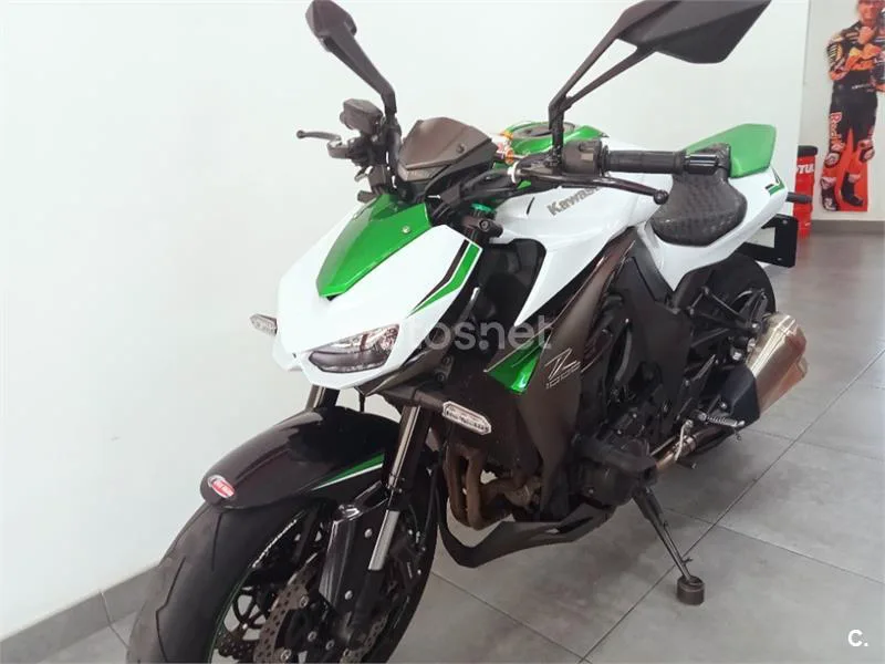 Kawasaki Z1000 – Vista 3