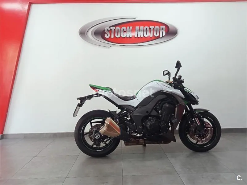 Kawasaki Z1000 – Vista 8