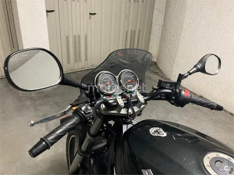 Suzuki GS 500 – Vista 5