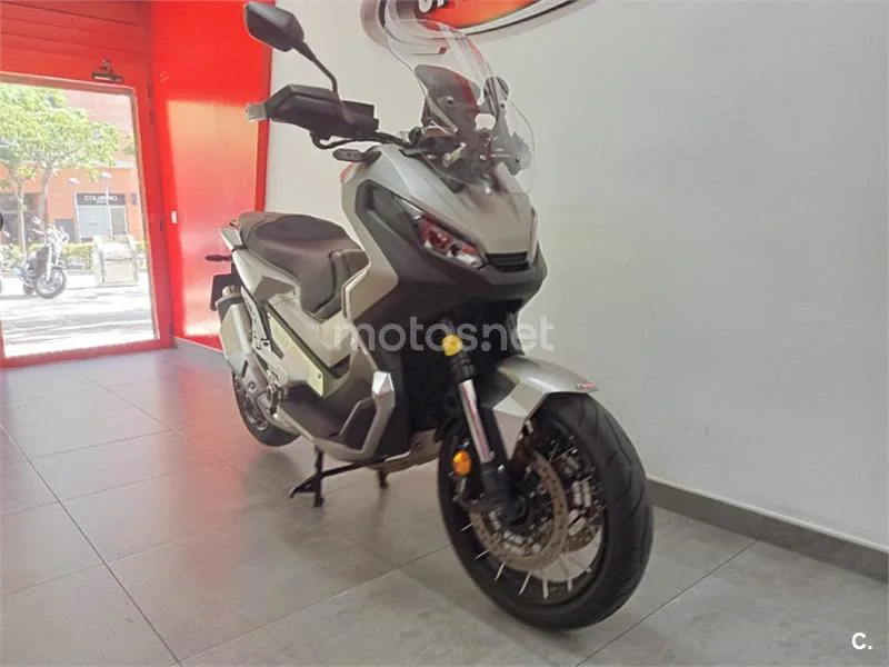 Honda X-ADV – Vista 10