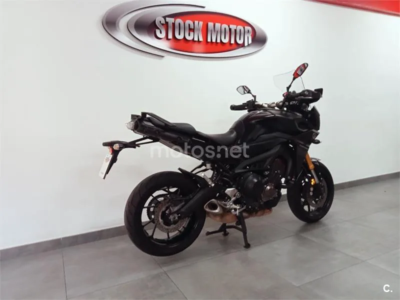 Yamaha MT-09 – Vista 8