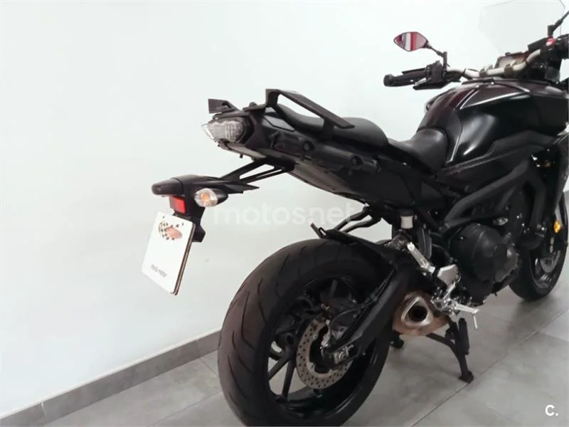 Yamaha MT-09 – Vista 9