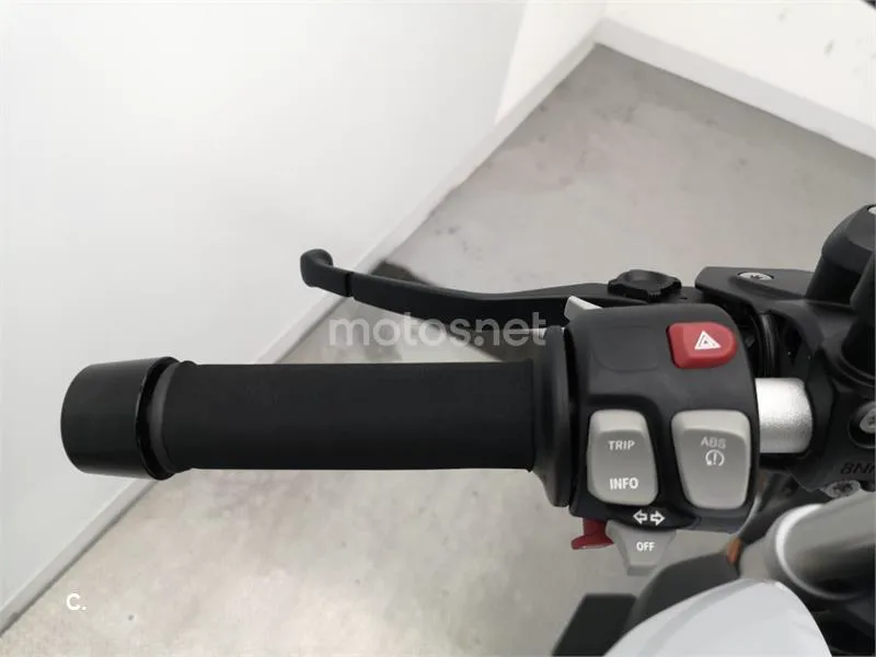 BMW R 1200 R – Vista 9