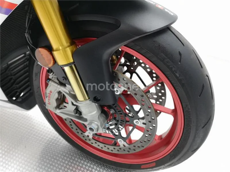 Aprilia RSV4 Factory – Vista 11