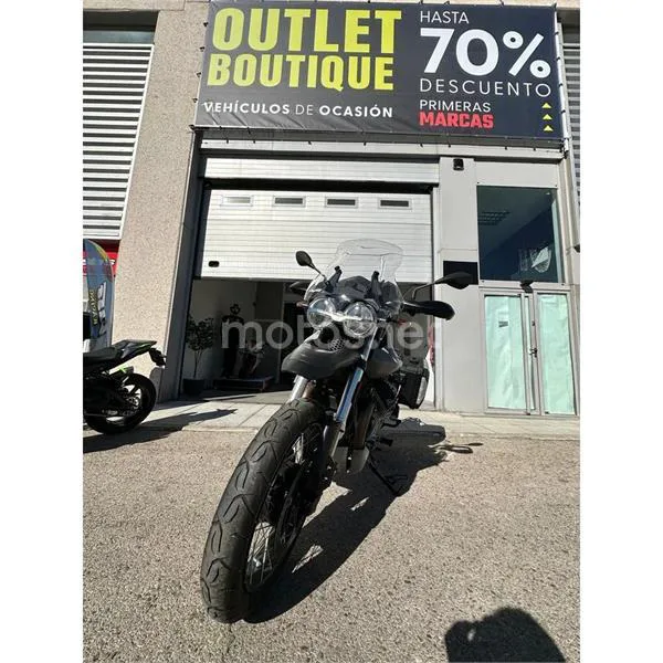 Moto Guzzi V85 TT – Vista 4