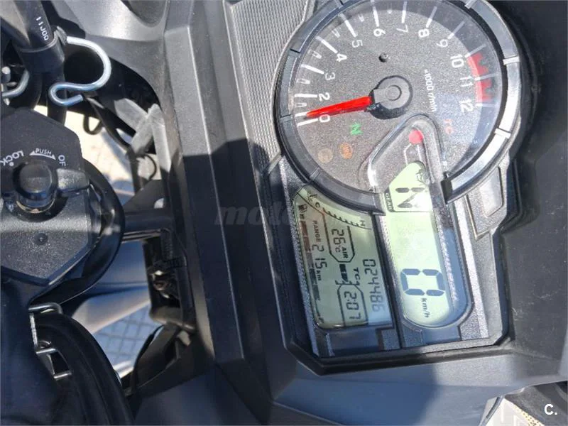 Suzuki V-Strom 650 XT – Vista 5
