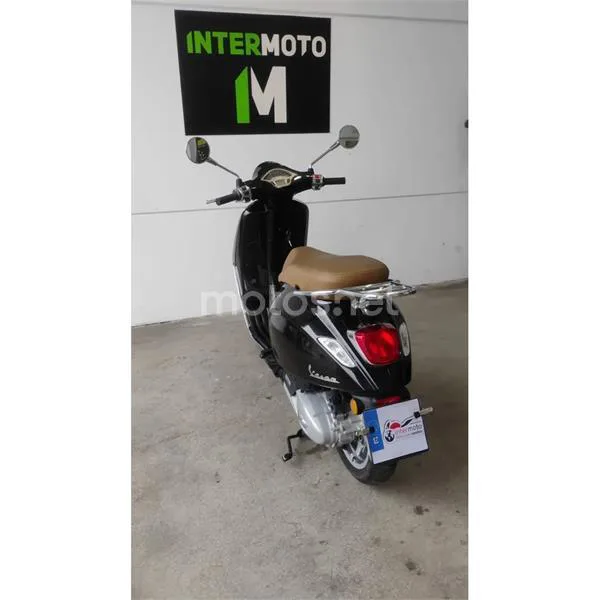 Vespa Primavera – Vista 12