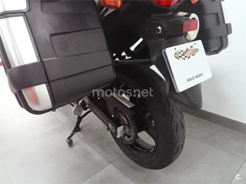 Suzuki V-Strom 650 – Vista 6
