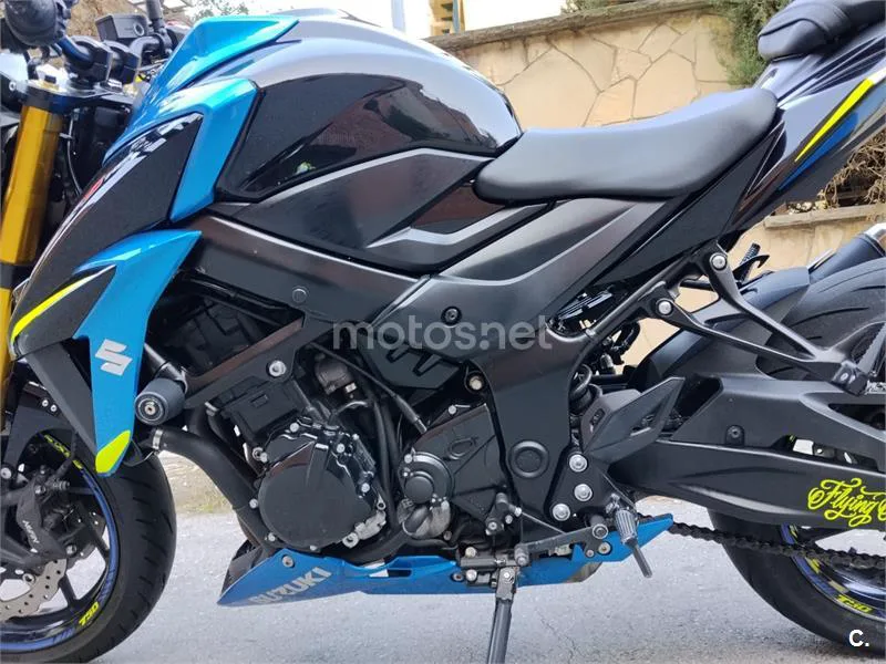 Suzuki GSX-S750 – Vista 11