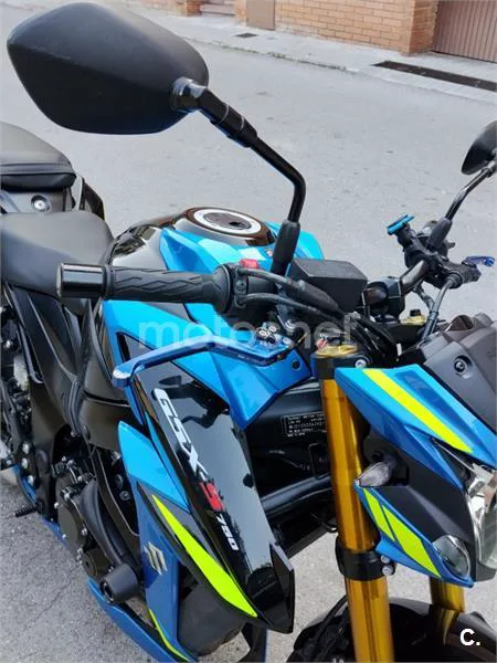 Suzuki GSX-S750 – Vista 12