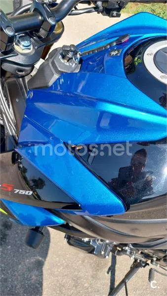 Suzuki GSX-S750 – Vista 20