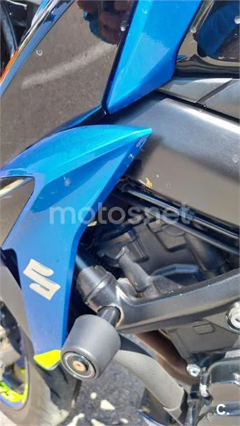 Suzuki GSX-S750 – Vista 21