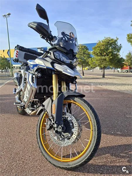Voge 900DSX – Vista 21