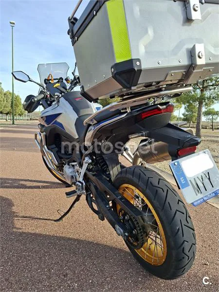 Voge 900DSX – Vista 10