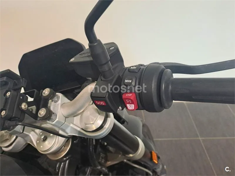 BMW F 900 R – Vista 13