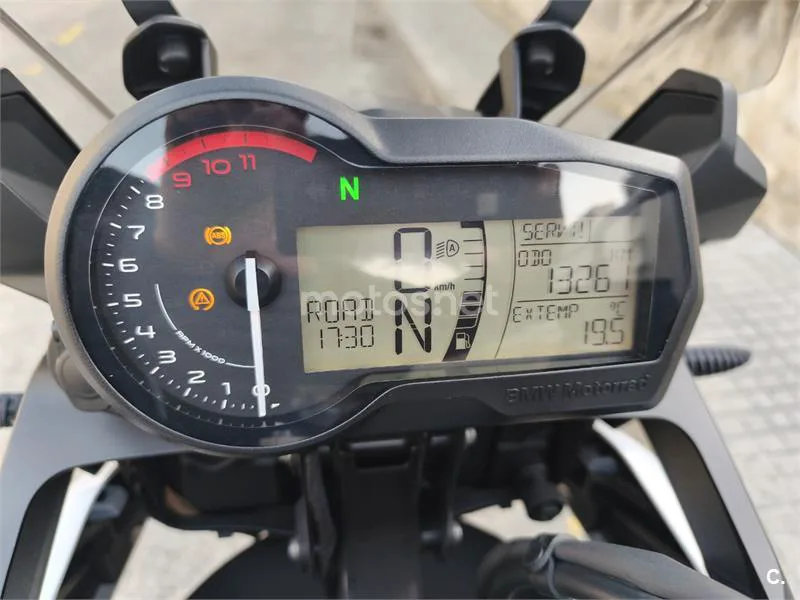 BMW F 750 – Vista 3