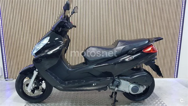 Piaggio X7 Evo 300 – Vista 15
