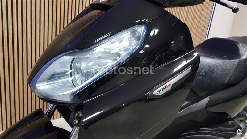 Piaggio X7 Evo 300 – Vista 20