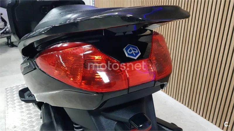 Piaggio X7 Evo 300 – Vista 24