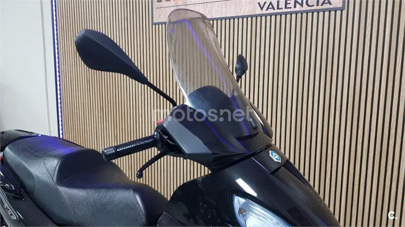 Piaggio X7 Evo 300 – Vista 4
