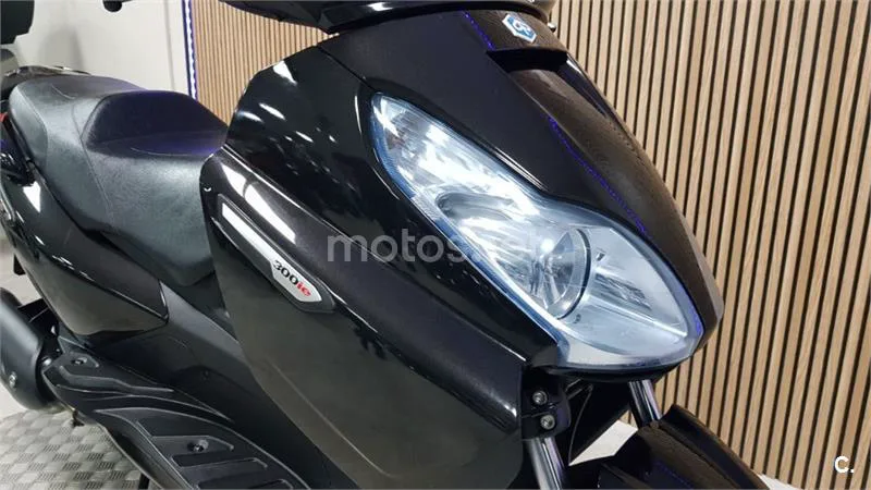 Piaggio X7 Evo 300 – Vista 5