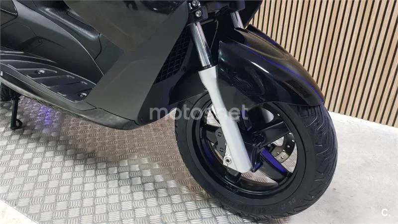 Piaggio X7 Evo 300 – Vista 6