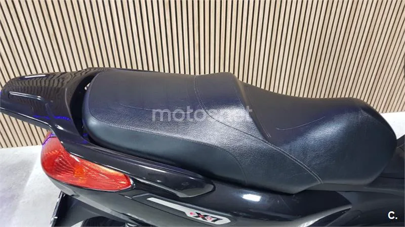 Piaggio X7 Evo 300 – Vista 8