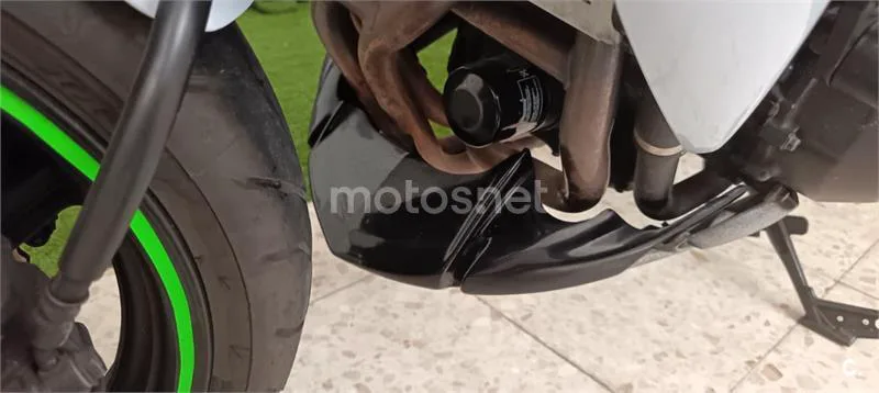 Kawasaki Z 750 – Vista 7