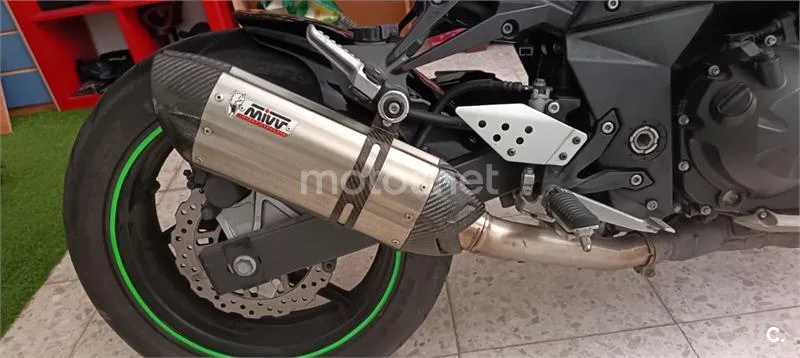 Kawasaki Z 750 – Vista 2