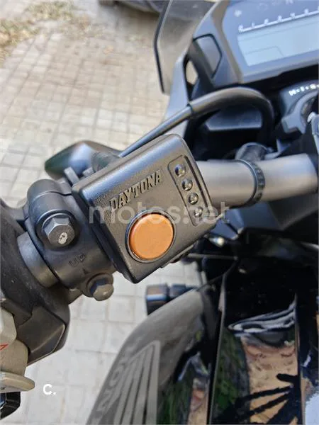 Honda NC 700 S – Vista 4