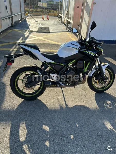 Kawasaki Z 650 – Vista 2