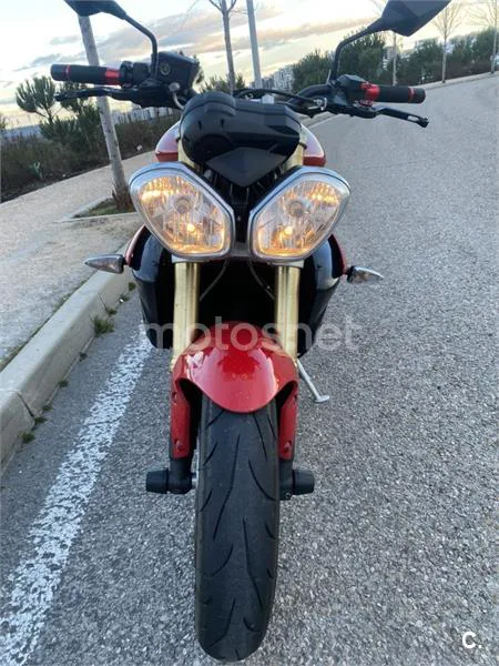 Triumph Street Triple – Vista 7