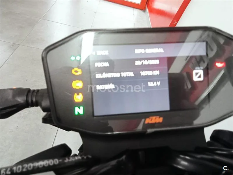 KTM 790 – Vista 12
