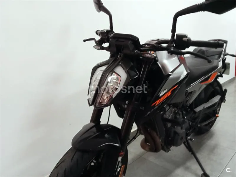 KTM 790 – Vista 3