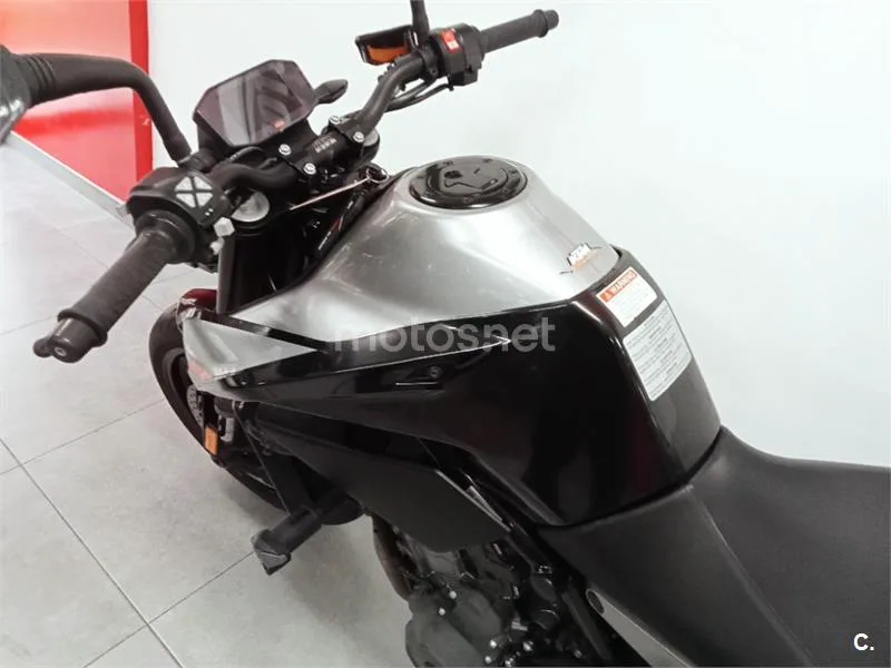 KTM 790 – Vista 4